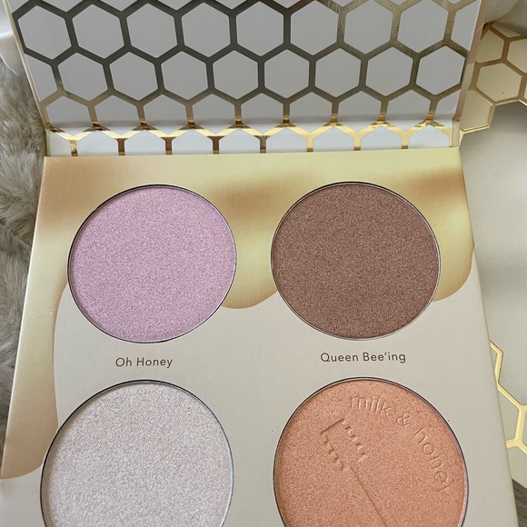NEW Beauty Bakerie. Milk & Honey highlighting palette. - Picture 2 of 2